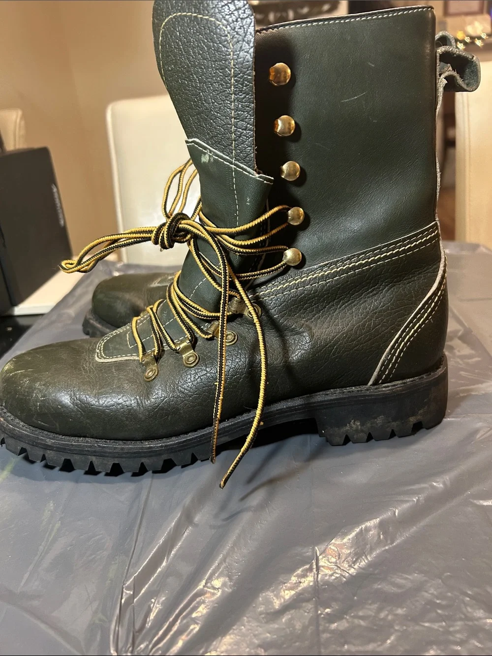 Herman Survivor Vintage Logging Boot -Dark Green Leather Lace-Up Work Boots
